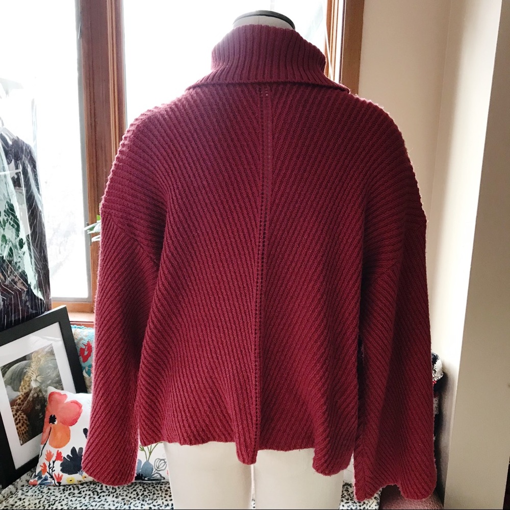 Cupcakes And Cashmere Randy Turtleneck Sweater - Picture 6 of 7